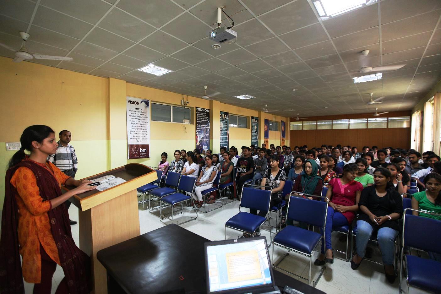 Facilities And Courses in The Best Placement Institutes in Gurgaon