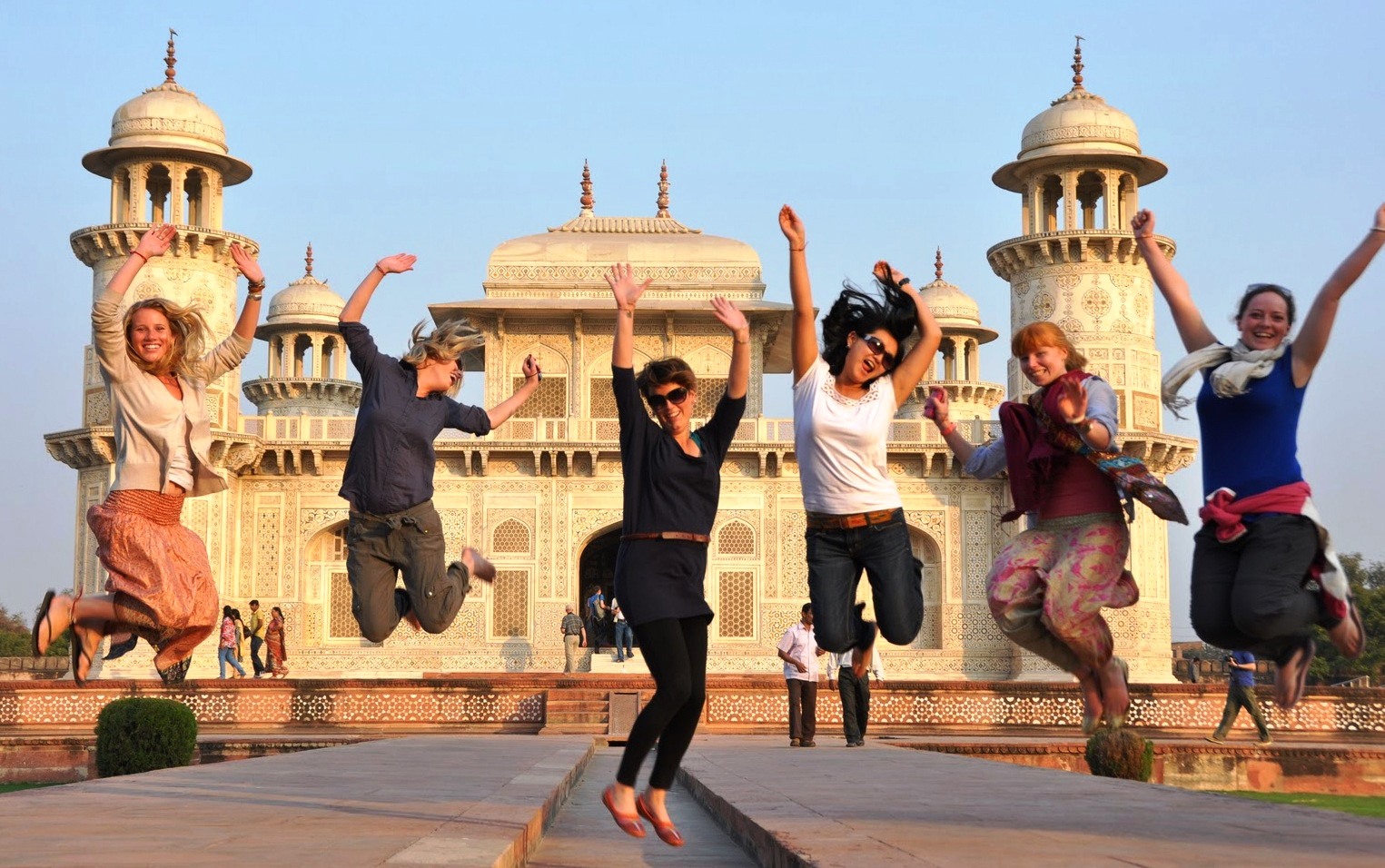 A Charming Agra Holidays – A Journey to Unleash The Glorious History of India