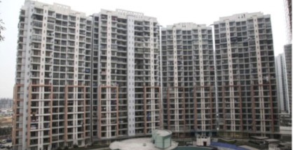 Property in Crossing Republik